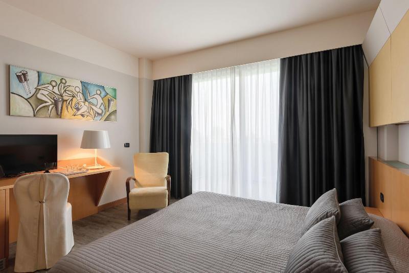 Hotel Giulietta Romeo ลาซีเซ ภายนอก รูปภาพ