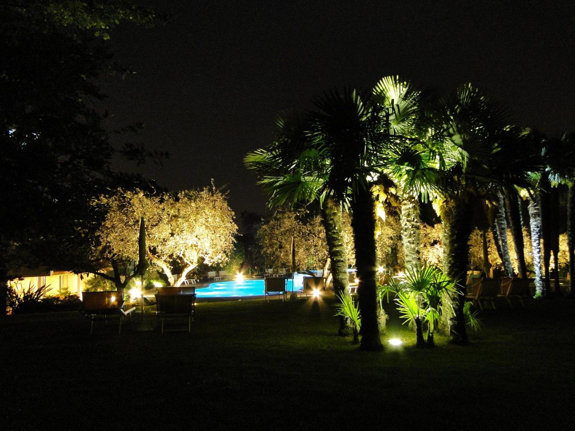 Hotel Giulietta Romeo ลาซีเซ ภายนอก รูปภาพ