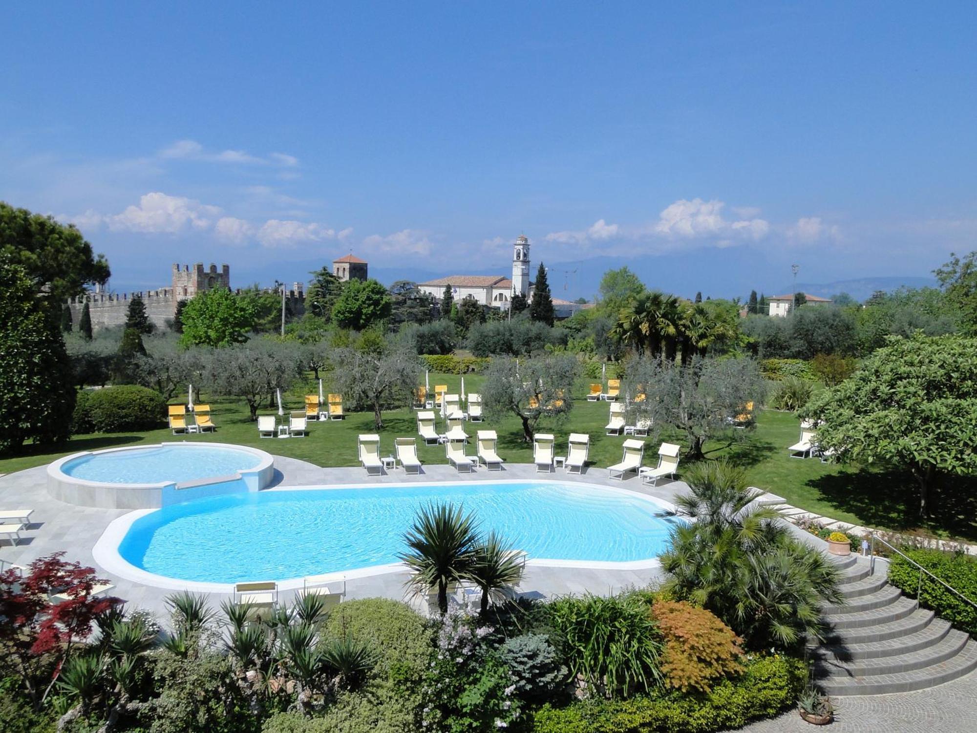 Hotel Giulietta Romeo ลาซีเซ ภายนอก รูปภาพ