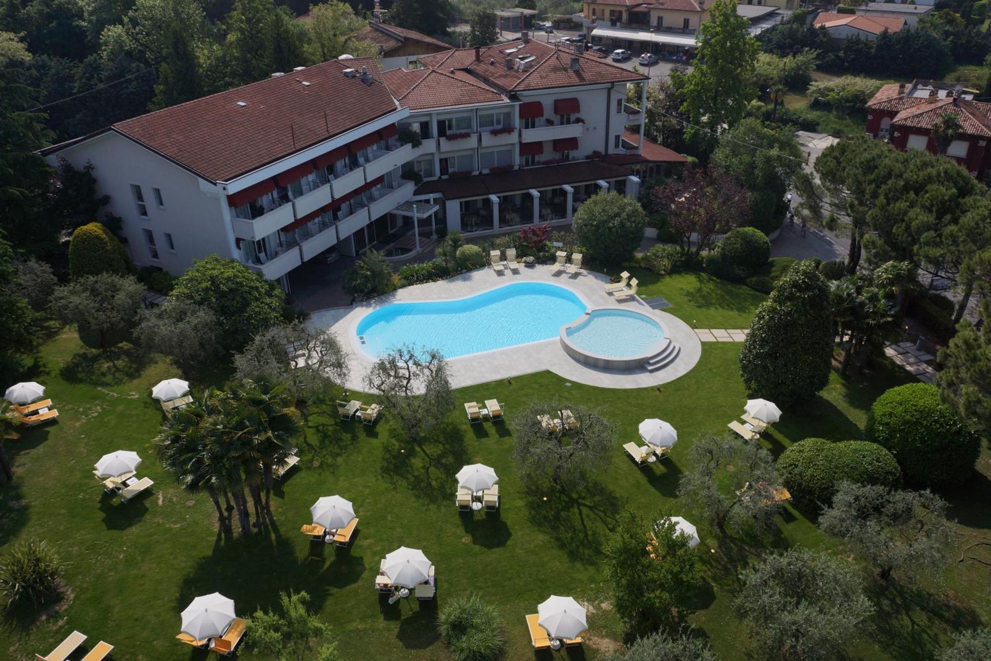 Hotel Giulietta Romeo ลาซีเซ ภายนอก รูปภาพ