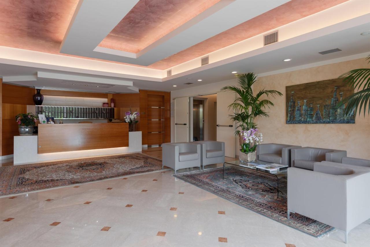 Hotel Giulietta Romeo ลาซีเซ ภายนอก รูปภาพ